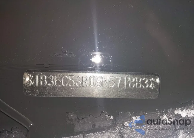 1B3LC56R08N571883: 44229627