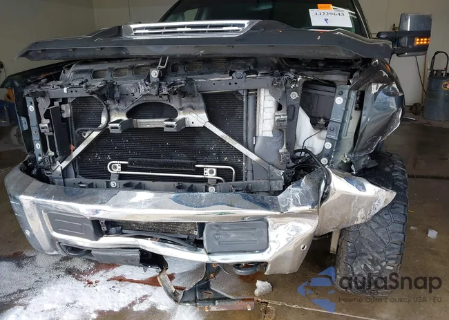 1GC1KWEY5JF115661: 44229643