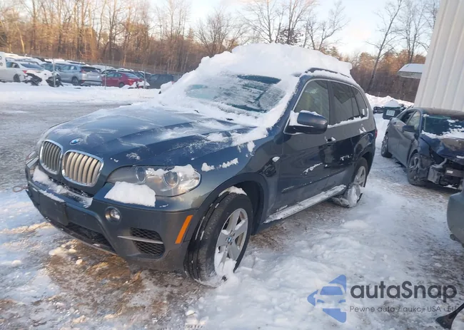 5UXZW0C57D0B95096: 44229672