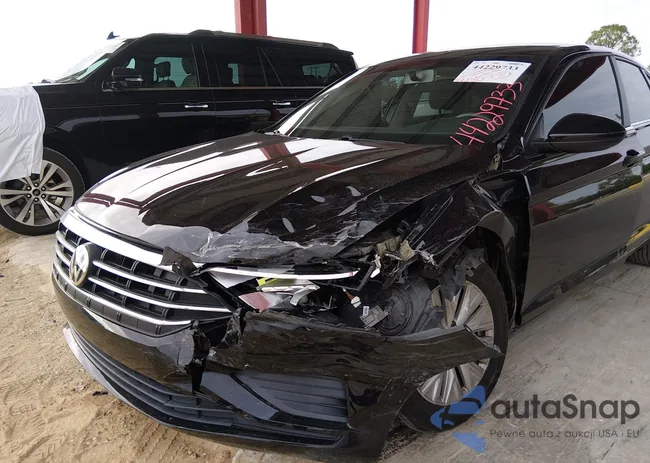 3VWN57BU8LM068688: 44229733