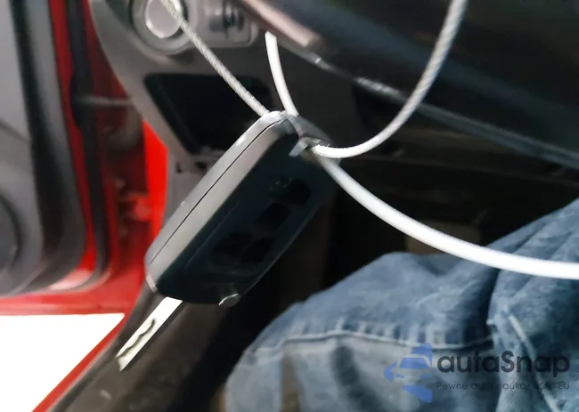 1G1PC5SB0E7127002: 44229758