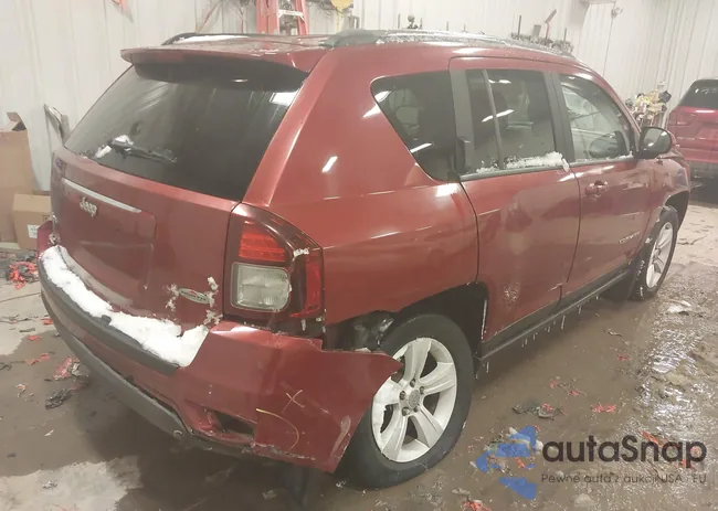 1C4NJDAB6ED565881: 44229823