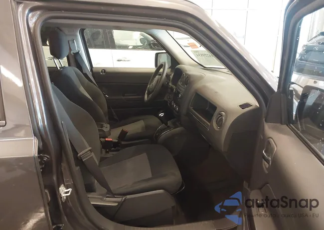 1C4NJPBA4FD329237: 44229834