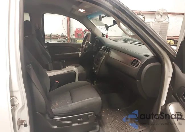 1GNEC03089R182720: 44228930