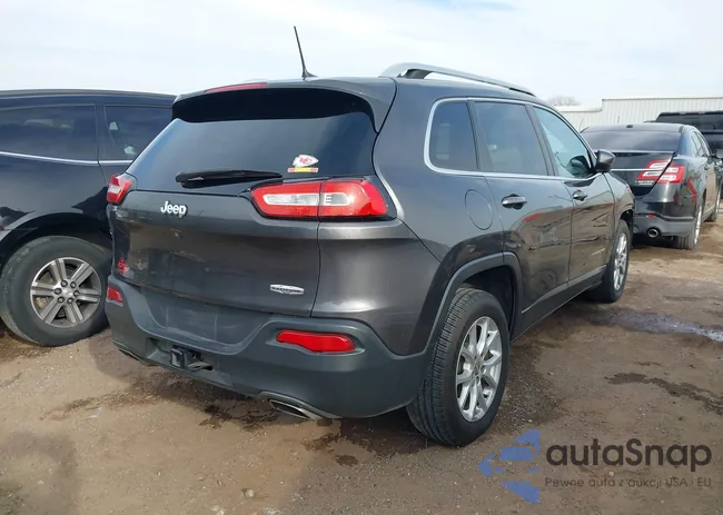 1C4PJLCS5GW108471: 44229144