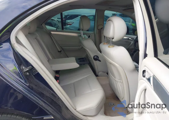 WDBRF52H96A829852: 44229225