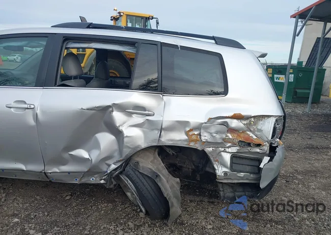 5TDBK3EH0CS094661: 44230483