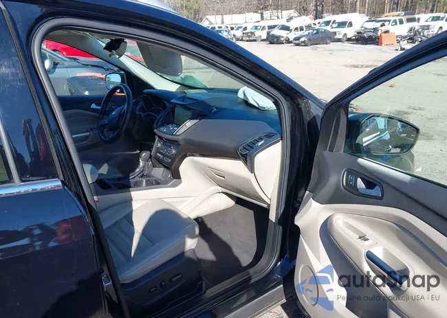 1FMCU0J96JUD46879: 44230596