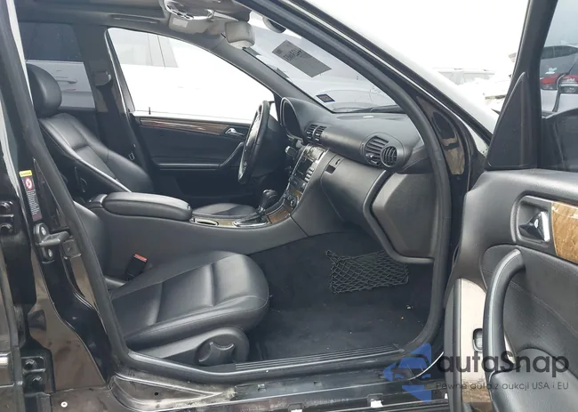 WDBRF52H77F870629: 44230603