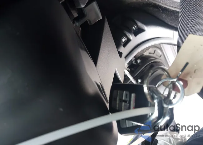 5J6RW1H56JA001428: 44230682