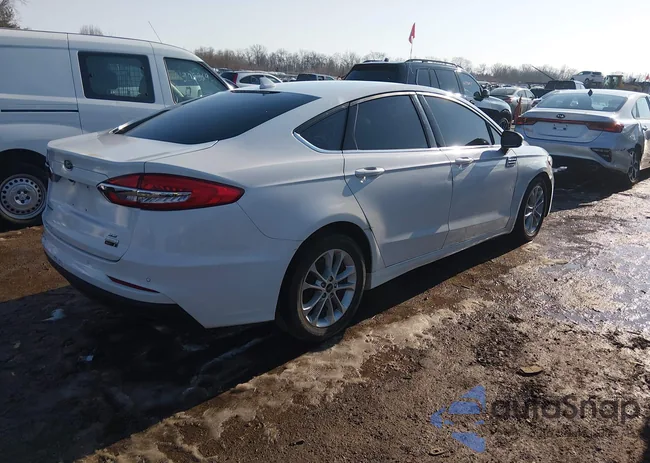 3FA6P0HD7LR164031: 44230784