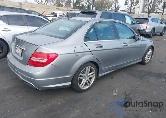 WDDGF4HB9CA604970: 44230911