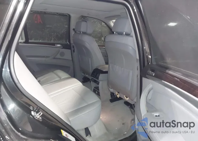 5UXFE43519L261240: 44230916