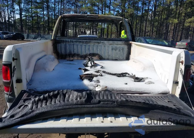 1B7HF16Z7YS596026: 44230928