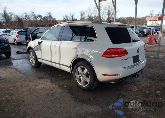 WVGEF9BPXCD009946: 44230095