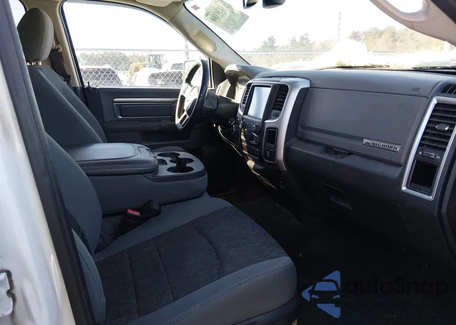 1C6RR7LG5GS308608: 44230160