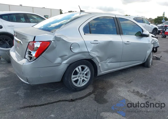 1G1JC5SH3D4158996: 44231395