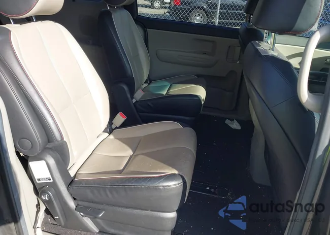 KNDMB5C15K6534253: 44231413