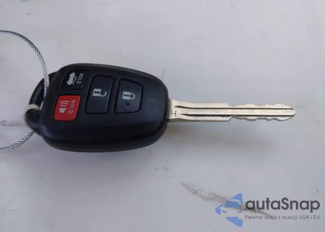 2T1BURHE3JC024110: 44231526