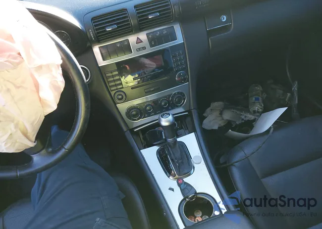 WDBRF40JX5F652987: 44231666