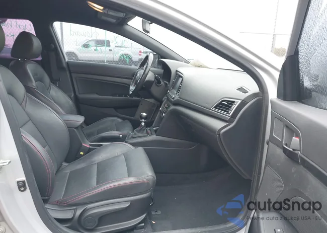 KMHD04LB5HU366283: 44231754