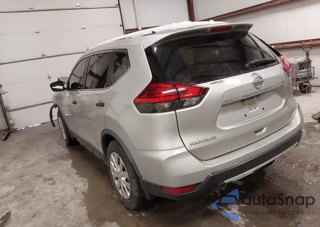 JN8AC2MD9HW135034: 44231855