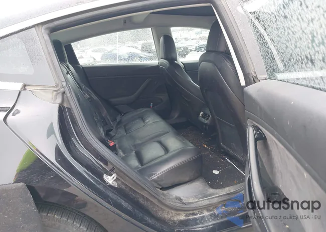 5YJ3E1EB1JF071564: 44231099