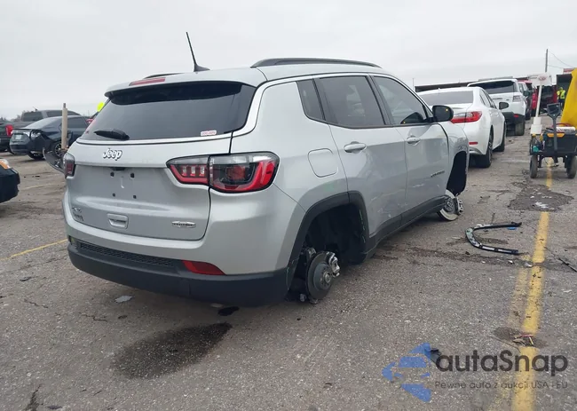 3C4NJDBN2ST598424: 44231216