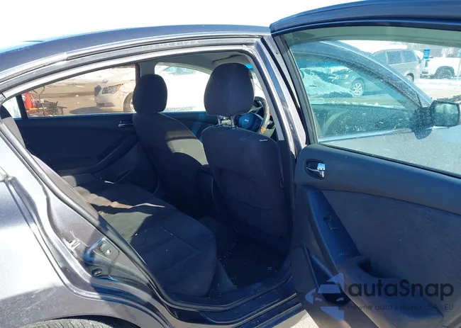 1N4AL2AP6BN478311: 44231242