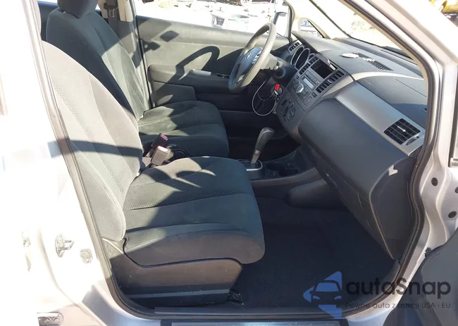 3N1BC1AP2BL361529: 44232447