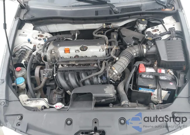 1HGCP2F37BA064489: 44232475