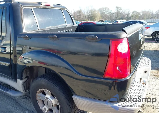 1FMZU67E23UC46136: 44232504