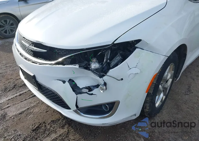 2C4RC1GG7HR704642: 44232557