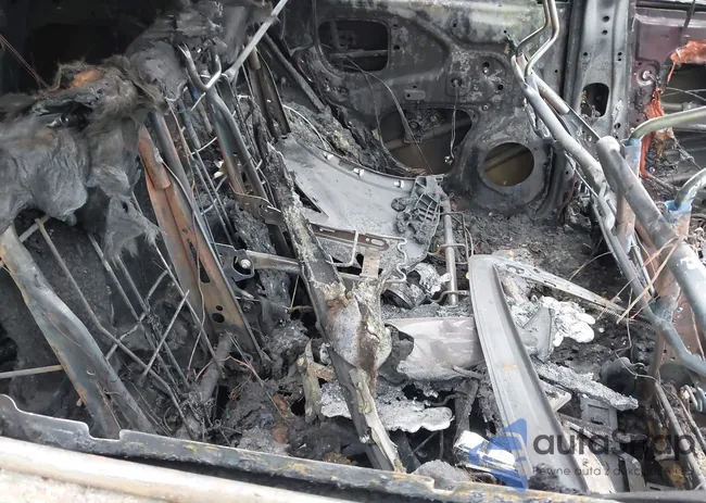 2T3WFREV6HW366179: 44232641