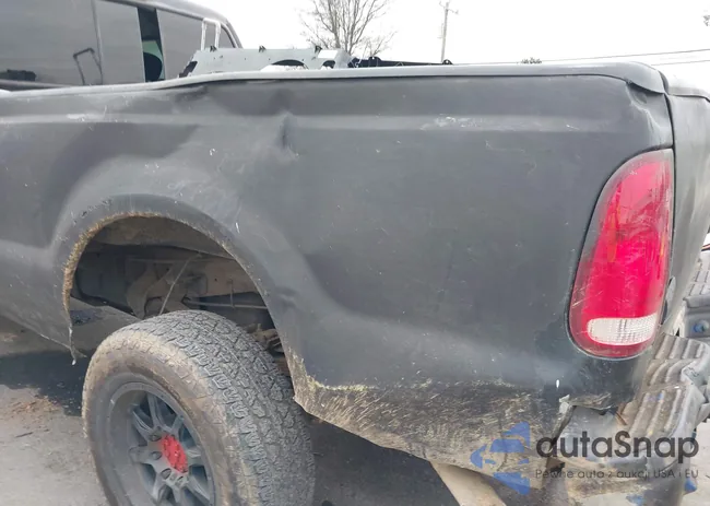 1FTNX21L33EA54020: 44232697