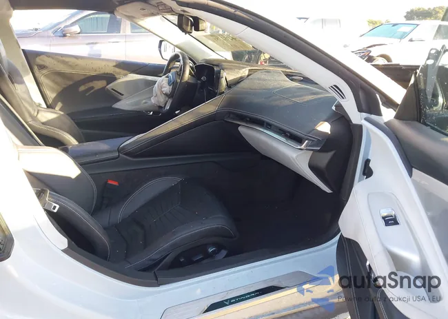 1G1YC2D4XP5128030: 44232781