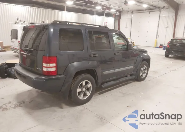 1J8GN28K08W143405: 44232797