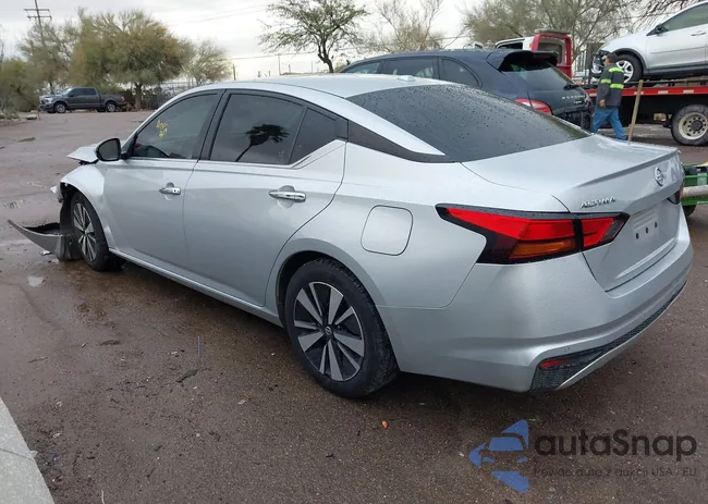 1N4BL4DV6MN337400: 44232849