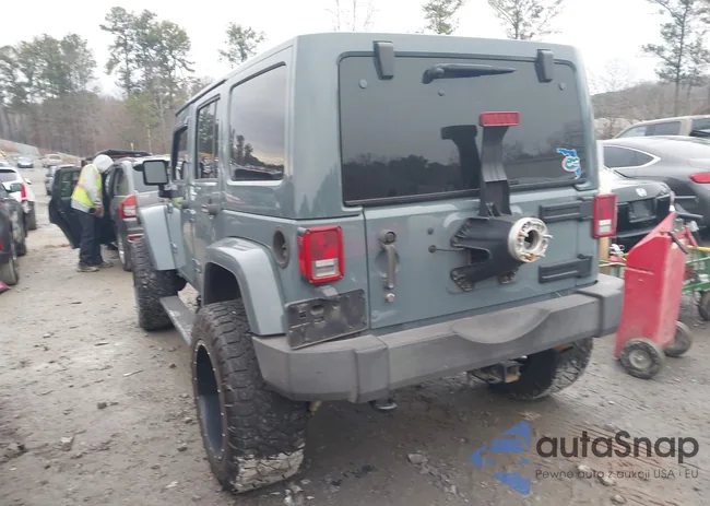 1C4HJWFG1FL527835: 44232879