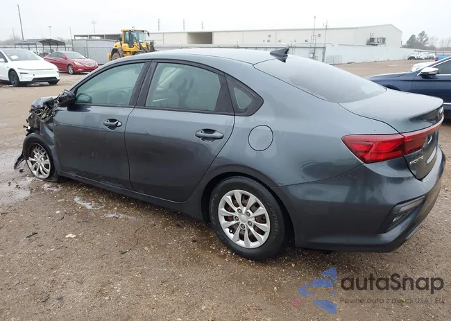 3KPF24AD9LE180958: 44232913