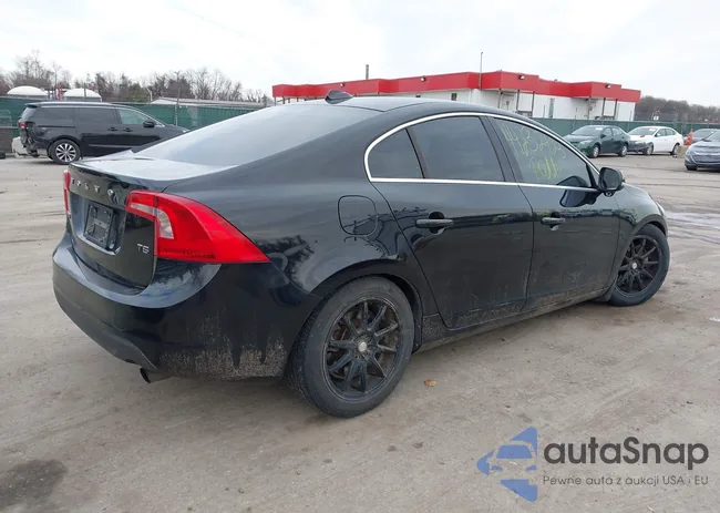 YV1622FS0C2101454: 44232923