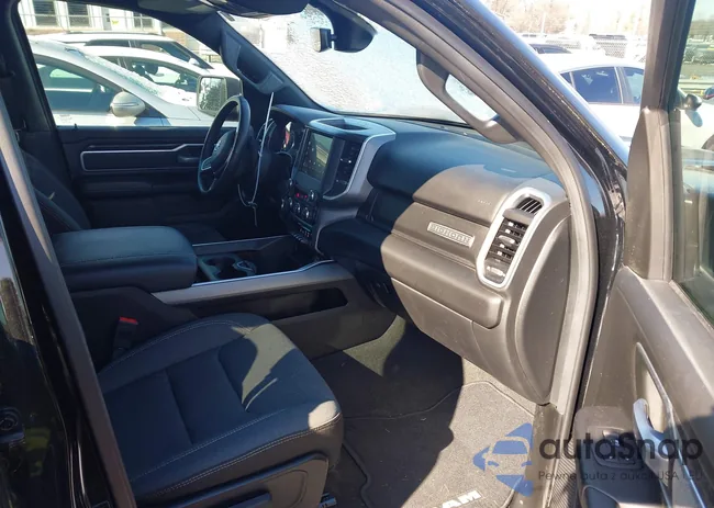 1C6RREFT3PN523108: 44231988