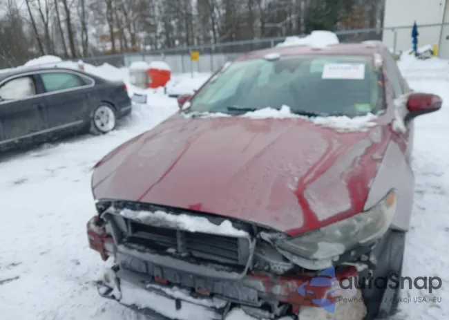 3FA6P0HD1KR244505: 44232076