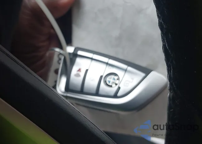 5UXCW2C09N9M37838: 44232195