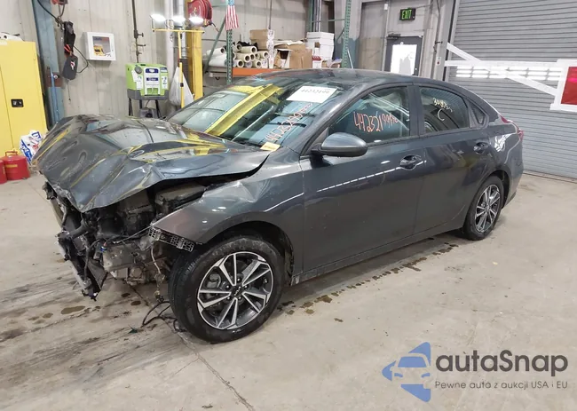 3KPF24AD0RE761211: 44232199