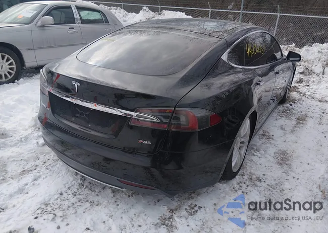 5YJSA1DP2DFP15811: 44232257