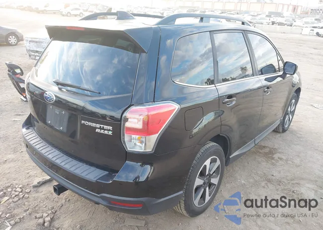 JF2SJAJC7HH811877: 44233372