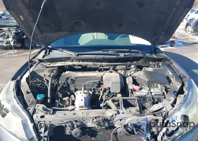 1HGCR2F78DA078188: 44233410