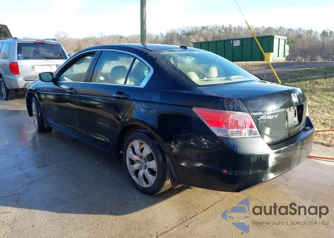 1HGCP2F84AA163085: 44233628