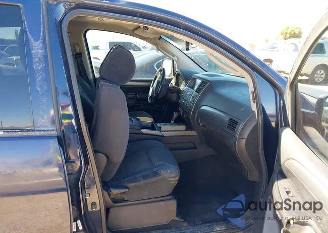 5N1AA08D88N610165: 44233630